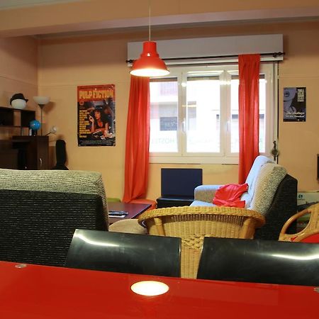 Hostel Hemingway Pamplona Bagian luar foto