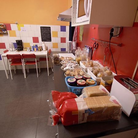 Hostel Hemingway Pamplona Bagian luar foto